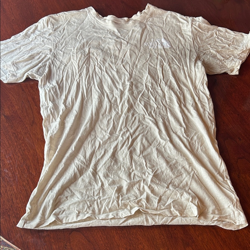 The North Face Short Sleeve T-Shirt in Cream size small